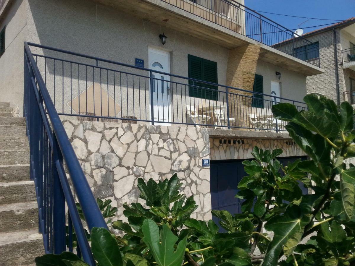 Studio Apartment Luce 2 Marina Exterior photo