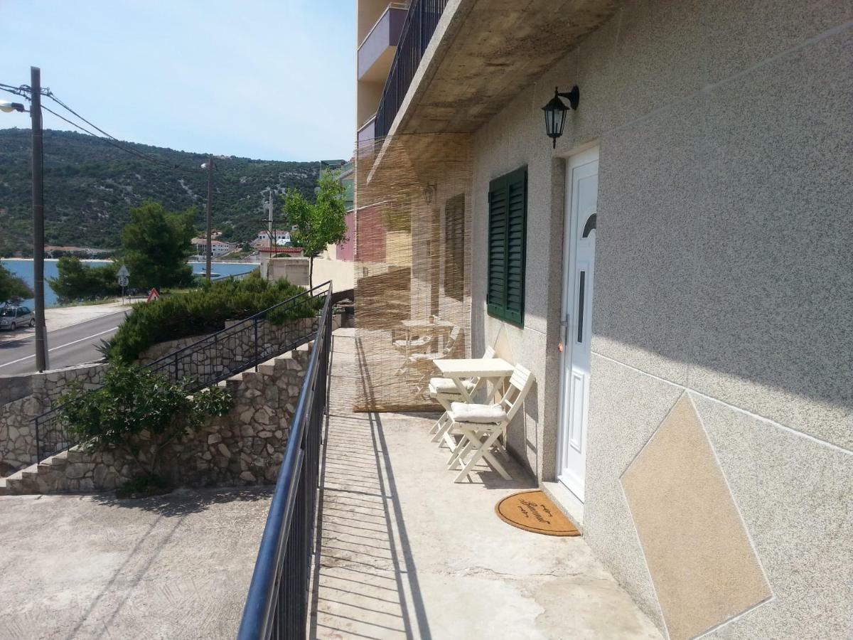 Studio Apartment Luce 2 Marina Exterior photo